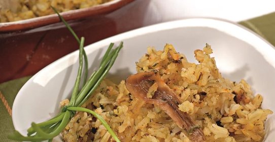 Пряный рис под крышечкой из теста