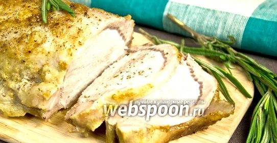 Запечённая свинина в яблоках и розмарине