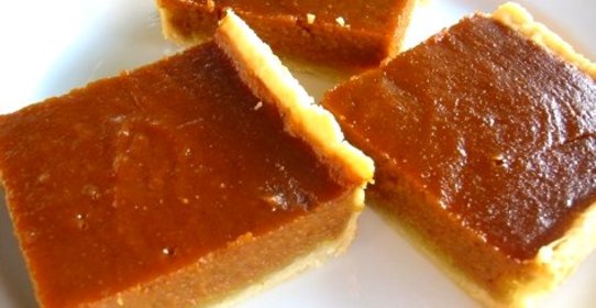 Пирог с карамелью