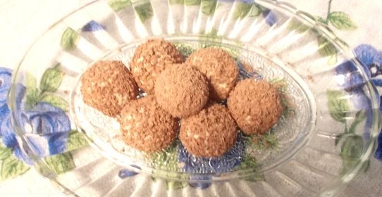 Творожные шарики с яблоком и шоколадом