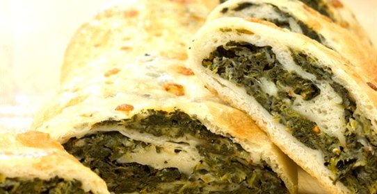 Рулет со шпинатом и козьим сыром