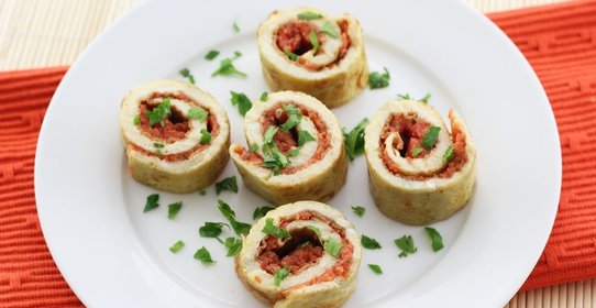 Рулетики из омлета с начинкой