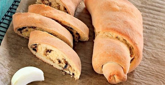 Воздушный рулет с грибами