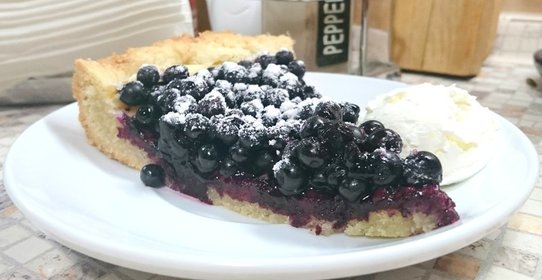 Савойский пирог с черникой