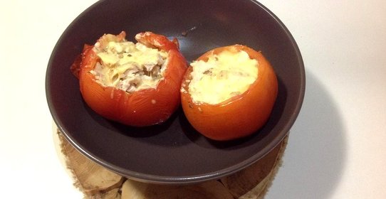 Помидоры фаршированные гречкой и курицей