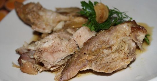 Праздничное мясо Свинья в бананах