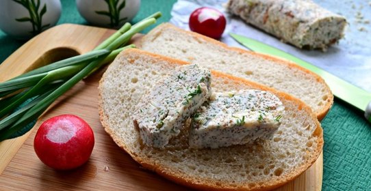 Масло с икрой копченой сельди