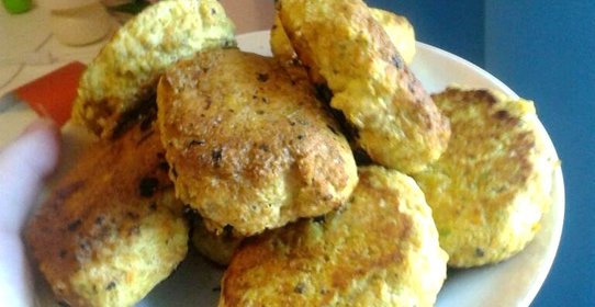 Диетические куриные котлеты с морковью