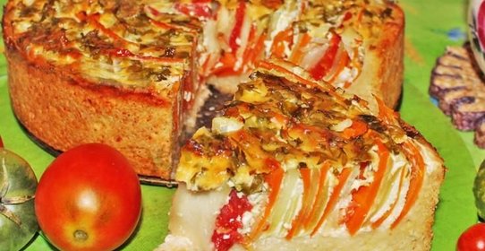 Овощной пирог Полосатик с кабачками и морковью