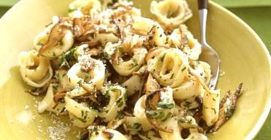 Тортеллини с грибным соусом