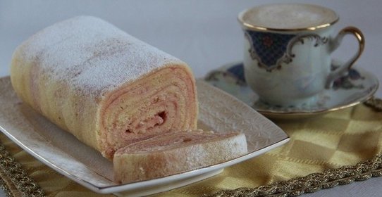 Яблочный рулет