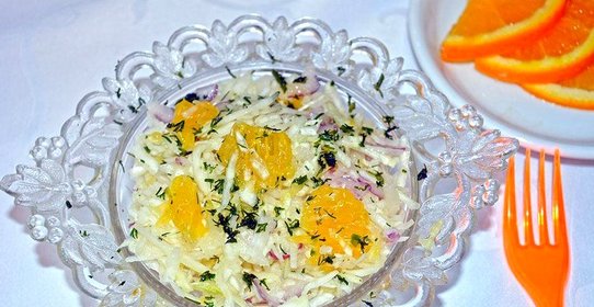 Салат из капусты с апельсином