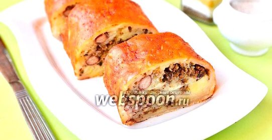 Рулет с печёнкой, фасолью и картофелем