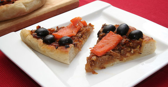 Французский луковый пирог «Писсаладьер»