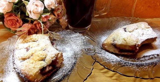 Нежный сливовый пирог