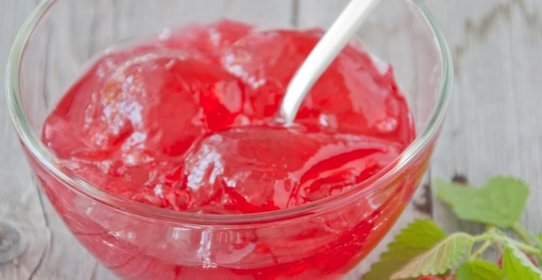 Желе из красной смородины