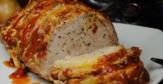 Свинина, запеченная с грушей и тимьяном