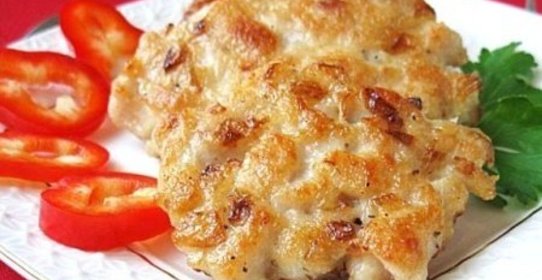 Рубленые куриные котлеты с сыром