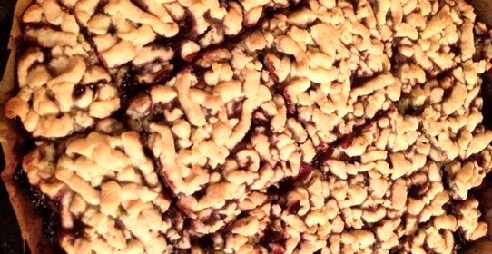 Тертый пирог с вареньем