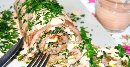 Рулет из фарша с грибами