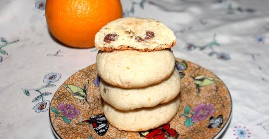 Апельсиновое печенье с изюмом