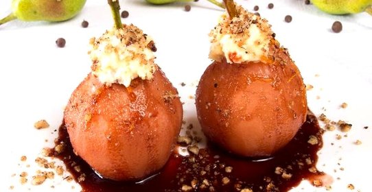 Зелёные груши в вине с Маскарпоне