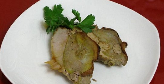 Свинина запеченная с грушей