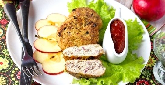 Куриные котлеты с яблоками