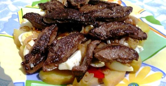 Теплый салат с печенью