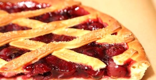 Вишневый пирог из дрожжевого теста
