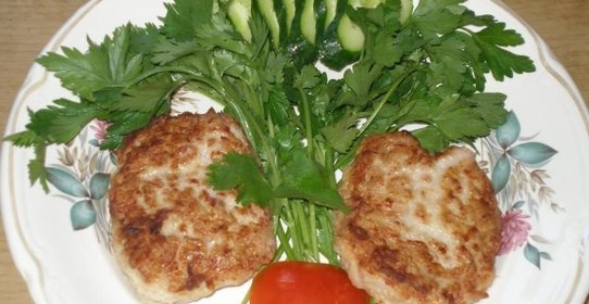 Котлеты из индейки с кабачками