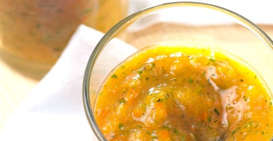 Хурма с шоколадом и мятой