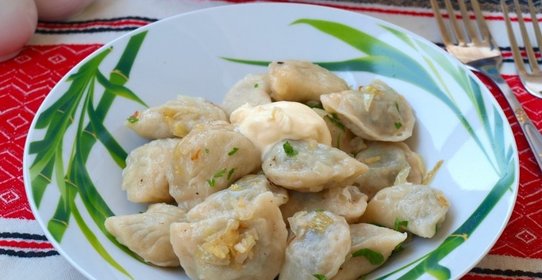 Пельмени с грибами