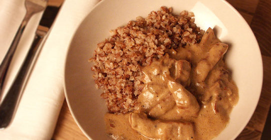 Телятина в сливочно-грибном соусе