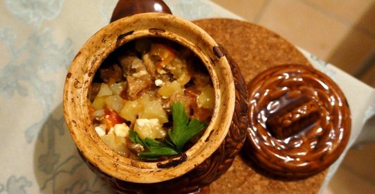 Соевое мясо в горшочках в аэрогриле