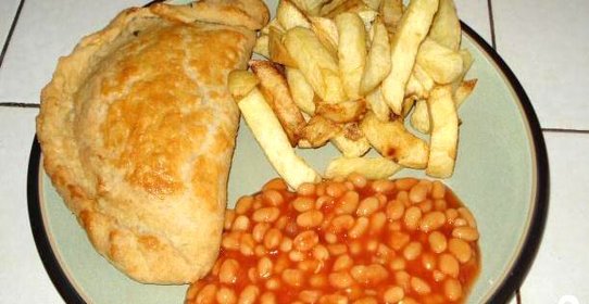 Пирог с сыром, луком и картофелем