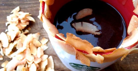 Горячий шоколад на кокосовом молоке