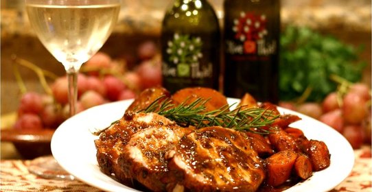 Свинина, запеченная с овощами