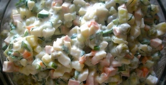 Оливье с копченой курицей