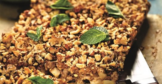 Геркулесовый пирог с яблоками и инжиром