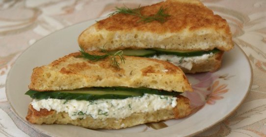 Гренки с плавленым сыром