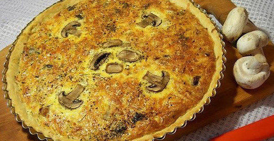 Пирог с курицей и шампиньонами