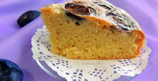 Рисовый пирог со сливой