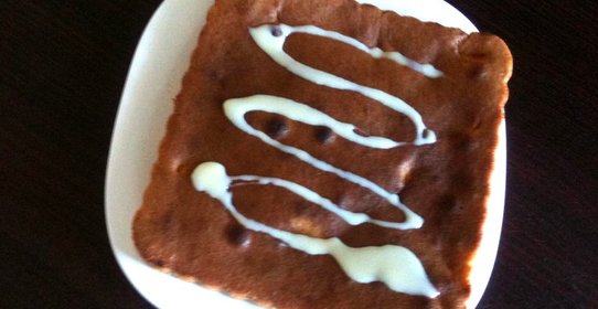 Бисквитный пирог с яблоками