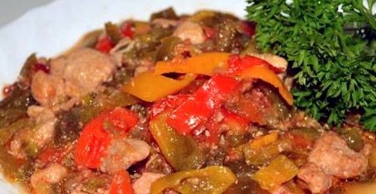 Свинина с кабачками и помидорами