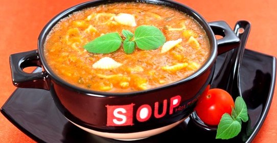 Томатный крем-суп с макаронами