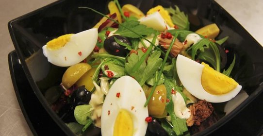 Салат микс фьюжн с тунцом