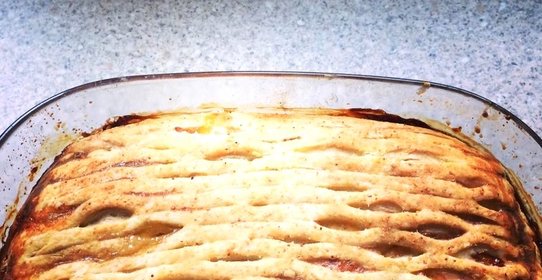 Пирог из теста фило с горбушей и шпинатом