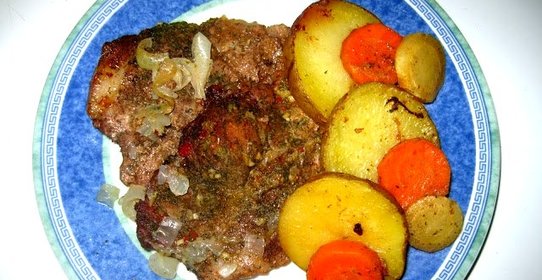 Говядина в рукаве с овощами