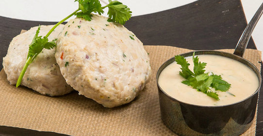 Сочные куриные котлеты с оригинальным соусом